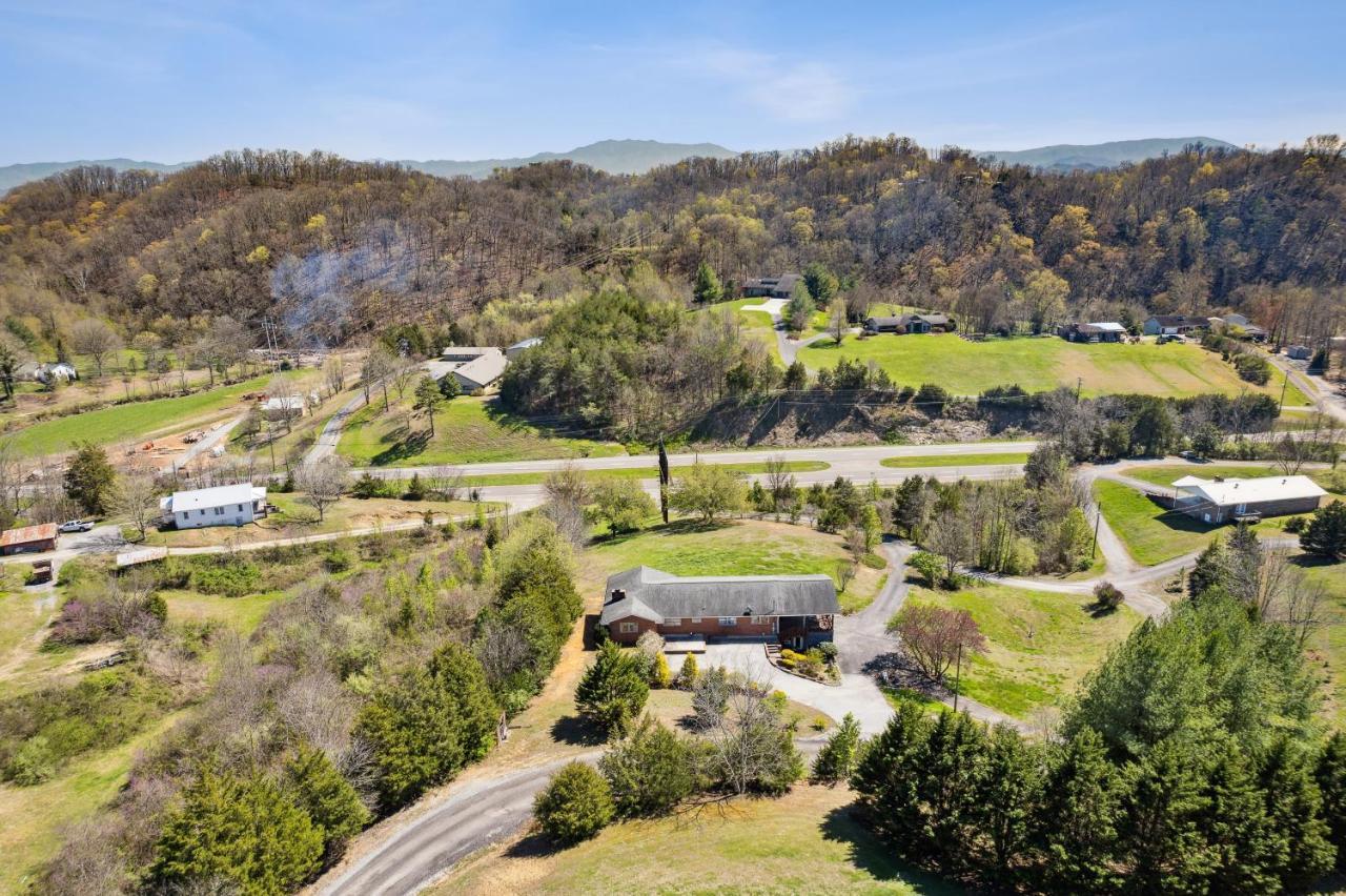 Modern Rustic Countryside Downstairs Guesthouse Sevierville Εξωτερικό φωτογραφία